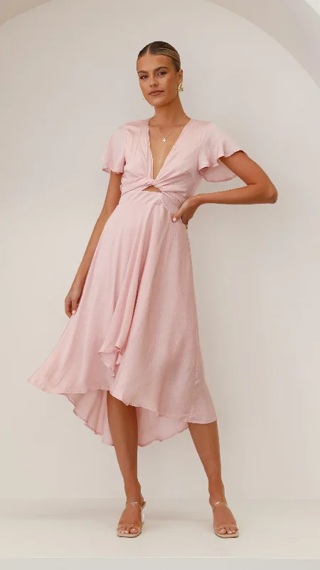 Midi dresses with tiered skirts for a bohemian festival look Sunny Daze Dress - Soft Pink Midi dresses with tiered skirts for a bohemian festival look Sunny Daze Dress - Soft Pink