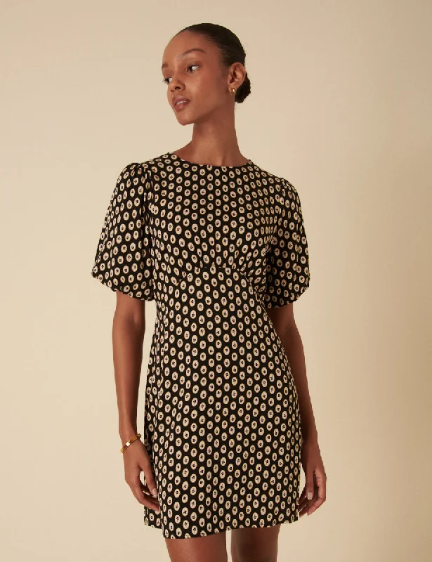 Mini dresses with patchwork designs for a unique style Black Floral Printed Benita Mini Dress Mini dresses with patchwork designs for a unique style Black Floral Printed Benita Mini Dress