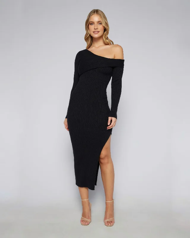 Midi dresses with halter necks for a stylish and comfortable option ASOLIN MIDI DRESS -BLACK Midi dresses with halter necks for a stylish and comfortable option ASOLIN MIDI DRESS -BLACK