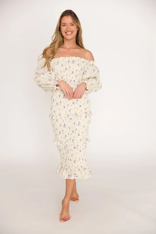 Midi dresses with pleated skirts for a timeless and elegant appeal The Chloe Midi Dress in Blue - Bump Friendly Midi dresses with pleated skirts for a timeless and elegant appeal The Chloe Midi Dress in Blue - Bump Friendly