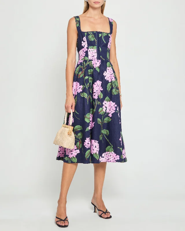 Midi dresses with ruffled sleeves for a more feminine and voluminous look Marina Linen Dress