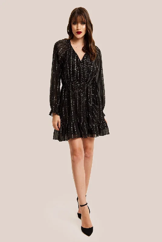 Metallic mini dresses for a glamorous event Gold Printed Chiffon Mini Wrap Dress by Liquorish Metallic mini dresses for a glamorous event Gold Printed Chiffon Mini Wrap Dress by Liquorish