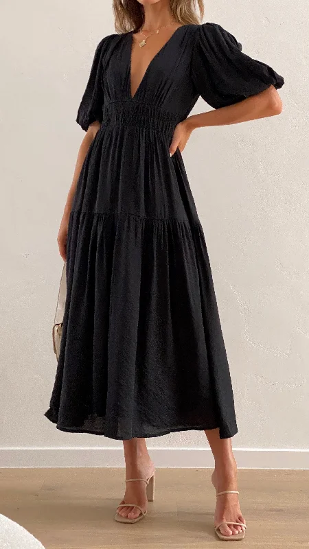 Midi dresses with side slits for a sexy and elegant appearance Erin Midi Dress - Black Midi dresses with side slits for a sexy and elegant appearance Erin Midi Dress - Black