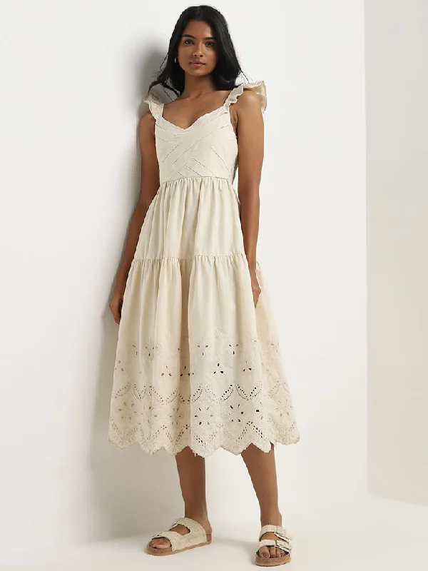 Pleated Women Dress with a Timeless and Elegant Texture Pleated Women Dress with a Timeless and Elegant Texture LOV Beige Schiffli Design Tiered Cotton Dress Pleated Women Dress with a Timeless and Elegant Texture Pleated Women Dress with a Timeless and Elegant Texture LOV Beige Schiffli Design Tiered Cotton Dress