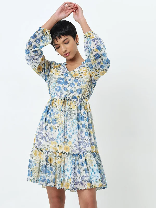 Printed Abstract Women Dress for a Modern and Artistic Appeal Printed Abstract Women Dress for a Modern and Artistic Appeal LOV Blue Floral Printed Tiered Dress Printed Abstract Women Dress for a Modern and Artistic Appeal Printed Abstract Women Dress for a Modern and Artistic Appeal LOV Blue Floral Printed Tiered Dress