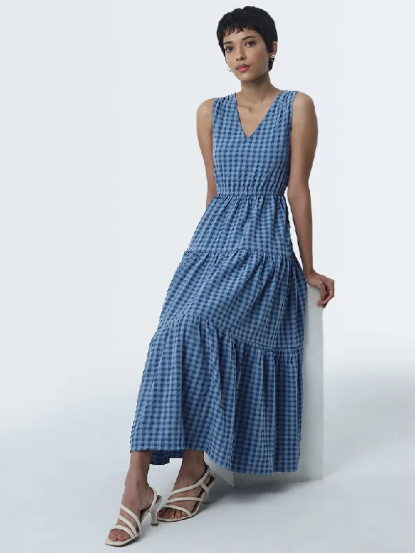Mermaid - Style Women Dress with a Fitted Silhouette for Special Occasions Mermaid - Style Women Dress with a Fitted Silhouette for Special Occasions LOV Blue Gingham Checks Design Tiered Dress
