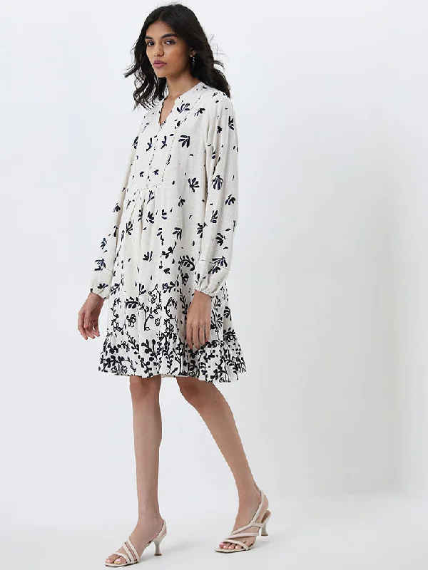 Mini Women Dress with a Short Hem for a Young and Trendy Style Mini Women Dress with a Short Hem for a Young and Trendy Style LOV Off-White Botanical Printed A-Line Dress Mini Women Dress with a Short Hem for a Young and Trendy Style Mini Women Dress with a Short Hem for a Young and Trendy Style LOV Off-White Botanical Printed A-Line Dress
