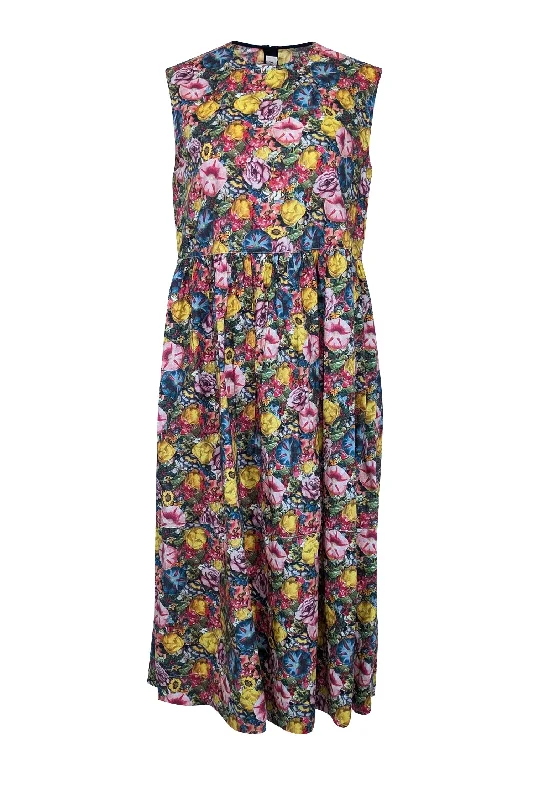 Mermaid - Style Women Dress with a Fitted Silhouette for Special Occasions Mermaid - Style Women Dress with a Fitted Silhouette for Special Occasions Marni - Yellow, Red, & Multi Color Floral Sleeveless Dress Sz 6