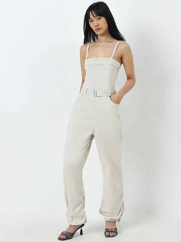 Empire Waist Women Dress to Accentuate the Bust and Conceal the Waist Empire Waist Women Dress to Accentuate the Bust and Conceal the Waist Nuon Beige Solid Jumpsuit With Belt Empire Waist Women Dress to Accentuate the Bust and Conceal the Waist Empire Waist Women Dress to Accentuate the Bust and Conceal the Waist Nuon Beige Solid Jumpsuit With Belt