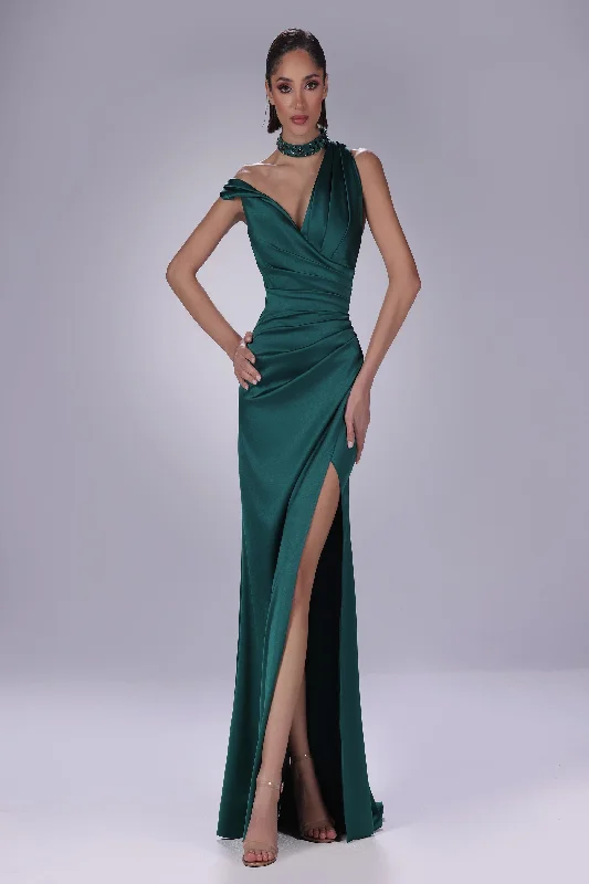 Little Black Women Dress with Sequins for a Glamorous Night Out Little Black Women Dress with Sequins for a Glamorous Night Out Sara Badr 1001 Little Black Women Dress with Sequins for a Glamorous Night Out Little Black Women Dress with Sequins for a Glamorous Night Out Sara Badr 1001