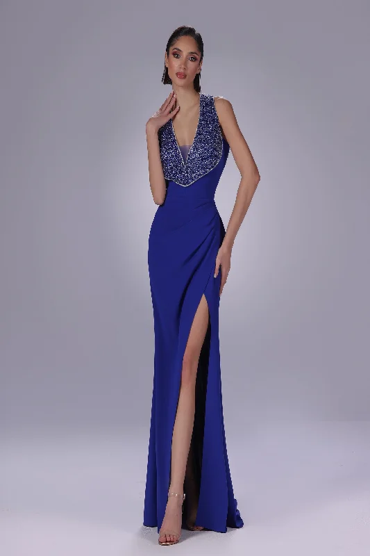 Halter Neck Women Dress to Show Off the Shoulders and Neckline Halter Neck Women Dress to Show Off the Shoulders and Neckline Sara Badr 1005 Halter Neck Women Dress to Show Off the Shoulders and Neckline Halter Neck Women Dress to Show Off the Shoulders and Neckline Sara Badr 1005