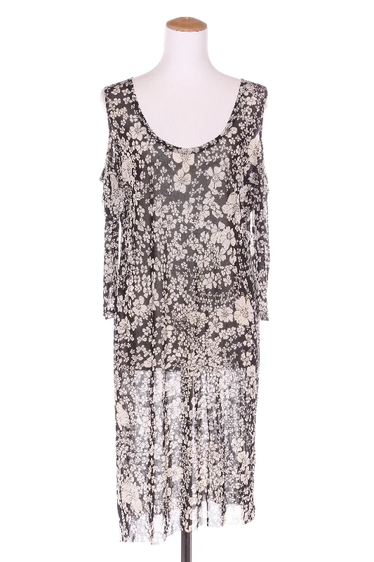 Little Black Women Dress with Sequins for a Glamorous Night Out Little Black Women Dress with Sequins for a Glamorous Night Out TCD - Floral mesh cold shoulder dress! 16 Little Black Women Dress with Sequins for a Glamorous Night Out Little Black Women Dress with Sequins for a Glamorous Night Out TCD - Floral mesh cold shoulder dress! 16