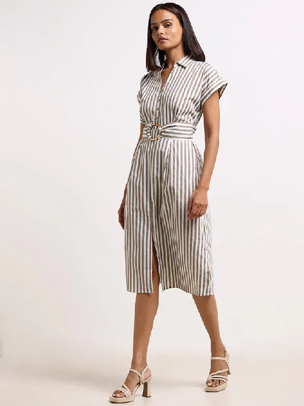 Maxi Women Dress with Floral Print for a Bohemian Vibe Maxi Women Dress with Floral Print for a Bohemian Vibe Wardrobe Taupe Striped Cotton A-Line Dress Maxi Women Dress with Floral Print for a Bohemian Vibe Maxi Women Dress with Floral Print for a Bohemian Vibe Wardrobe Taupe Striped Cotton A-Line Dress