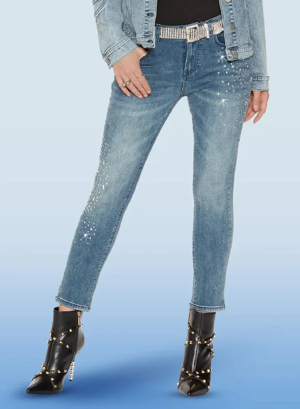 Women's flared office pants Ripped women jeans for a rebellious and fashion - forward style DV Jeans 8477 Pant Women's flared office pants Ripped women jeans for a rebellious and fashion - forward style DV Jeans 8477 Pant