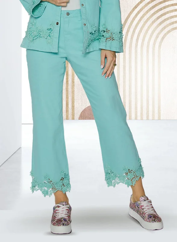 Women's denim shorts - style pants Light - wash women jeans for a fresh and summery appearance DV Jeans 8484 Pant Women's denim shorts - style pants Light - wash women jeans for a fresh and summery appearance DV Jeans 8484 Pant