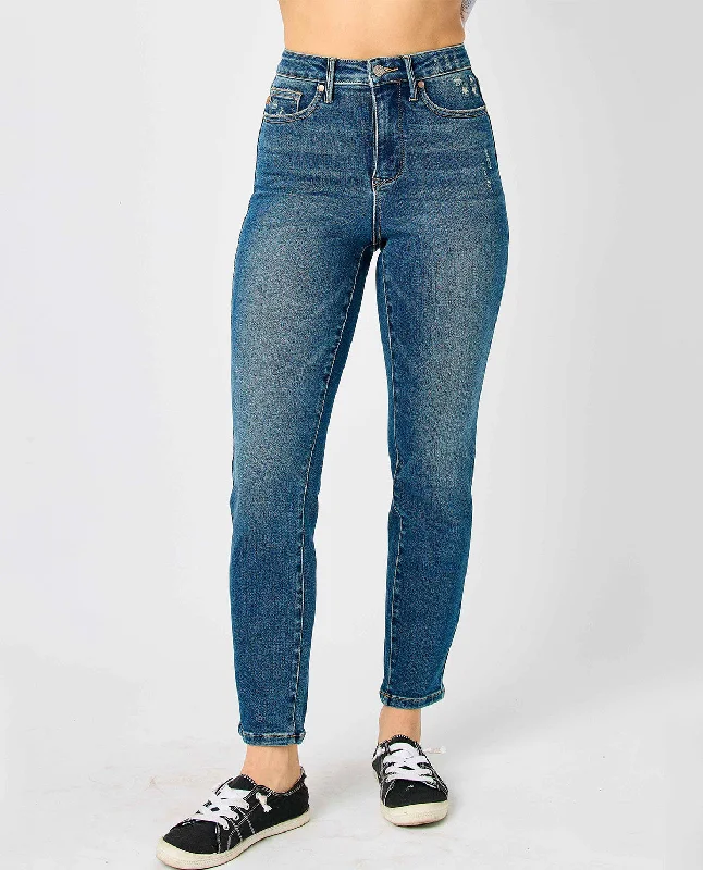 Women's flared office pants Ripped women jeans for a rebellious and fashion - forward style Judy Blue High Waist Tummy Control Slim Jeans