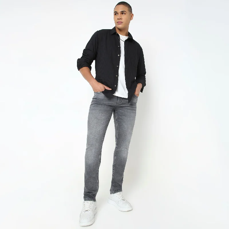 Women's junior - sized denim pants Distressed women jeans for a trendy and edgy look Slim Fit Jeans Women's junior - sized denim pants Distressed women jeans for a trendy and edgy look Slim Fit Jeans
