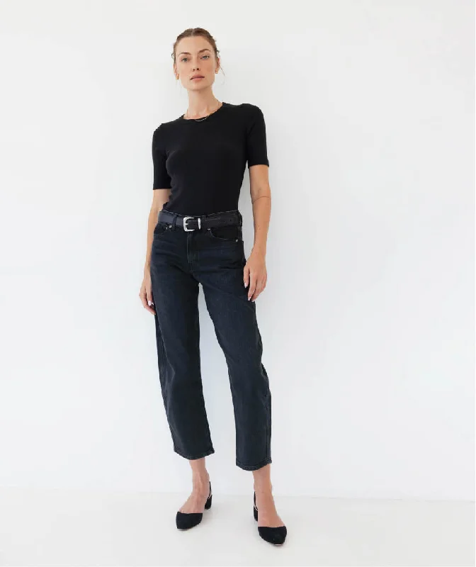 Women's button - fly jeans pants Wide - leg women jeans for a modern and relaxed vibe The Knockout Women's button - fly jeans pants Wide - leg women jeans for a modern and relaxed vibe The Knockout