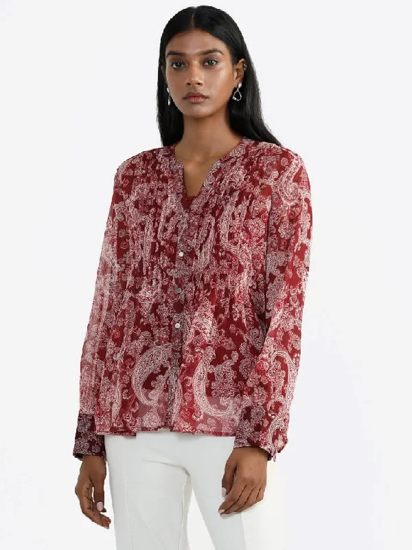 Women's pants with adjustable cuffs Dark - wash women jeans for a sophisticated and slimming effect Wardrobe Floral Printed Burgundy Top with Camisole Women's pants with adjustable cuffs Dark - wash women jeans for a sophisticated and slimming effect Wardrobe Floral Printed Burgundy Top with Camisole