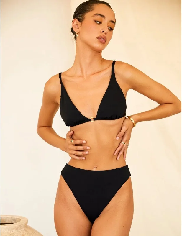 Ruched women swimwear with fabric gathers for a slimming effect Dippin Daisys Seashore Bottom Ruched women swimwear with fabric gathers for a slimming effect Dippin Daisys Seashore Bottom
