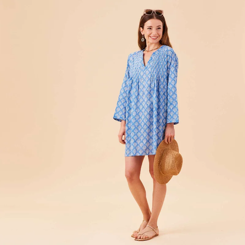 Printed sarong - style cover ups for a tropical vacation look Fifer Blue blu Cotton Pintuck Beach Coverup Printed sarong - style cover ups for a tropical vacation look Fifer Blue blu Cotton Pintuck Beach Coverup