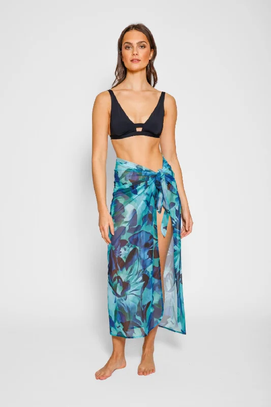 Mini - length cover ups for a more daring and youthful beach style Hydra Mesh Sarong Mini - length cover ups for a more daring and youthful beach style Hydra Mesh Sarong