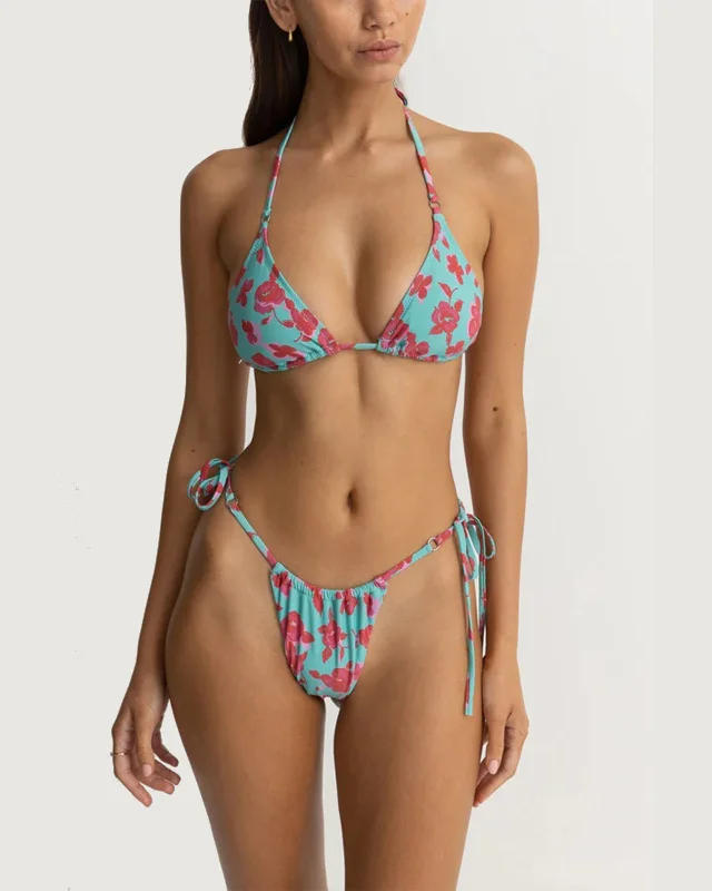 Women's Seersucker - Textured Swim Tops in Light Blue for a Preppy Beach Aesthetic Inferna Floral Slide Tri Top Women's Seersucker - Textured Swim Tops in Light Blue for a Preppy Beach Aesthetic Inferna Floral Slide Tri Top