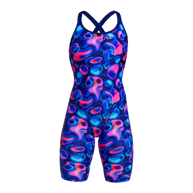Striped women swimwear with a classic pattern for a timeless beach look Liquid Lights | Ladies Fast Legs One Piece Striped women swimwear with a classic pattern for a timeless beach look Liquid Lights | Ladies Fast Legs One Piece
